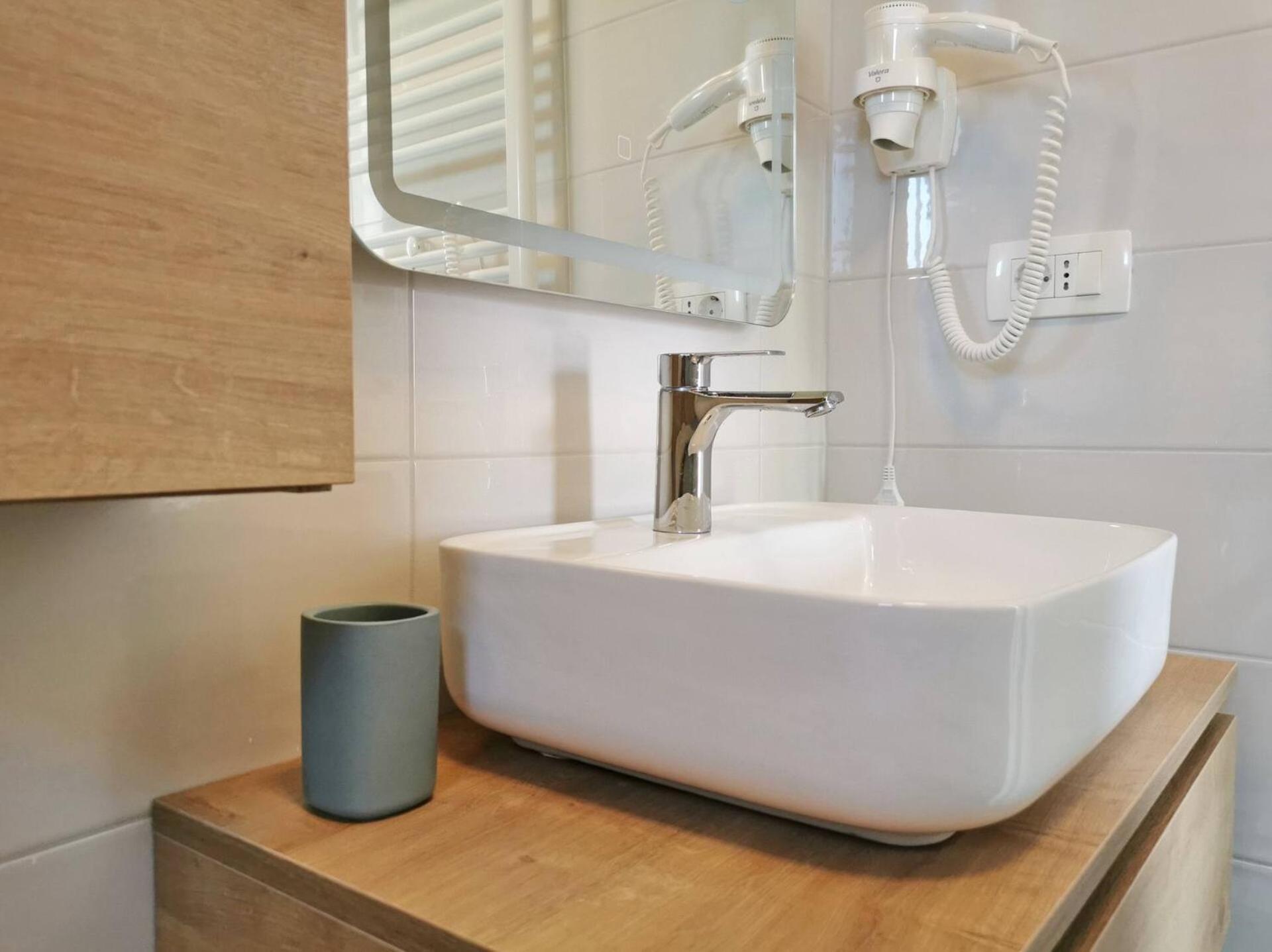 Studio Apartment Glorijeta Šilo 外观 照片